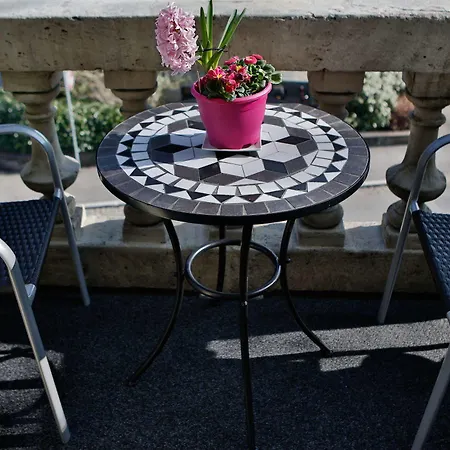 Beauvilla Guest house